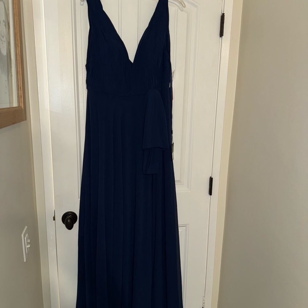 IEENA FOR MAC DUGGAL Elegant Navy Blue Evening Gown